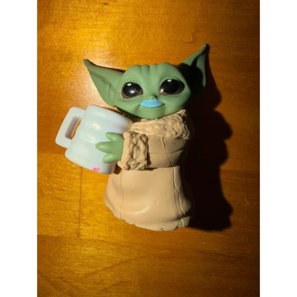 Star Wars The Madalorian The Bounty Collection Blue Milk Mustache Yoda